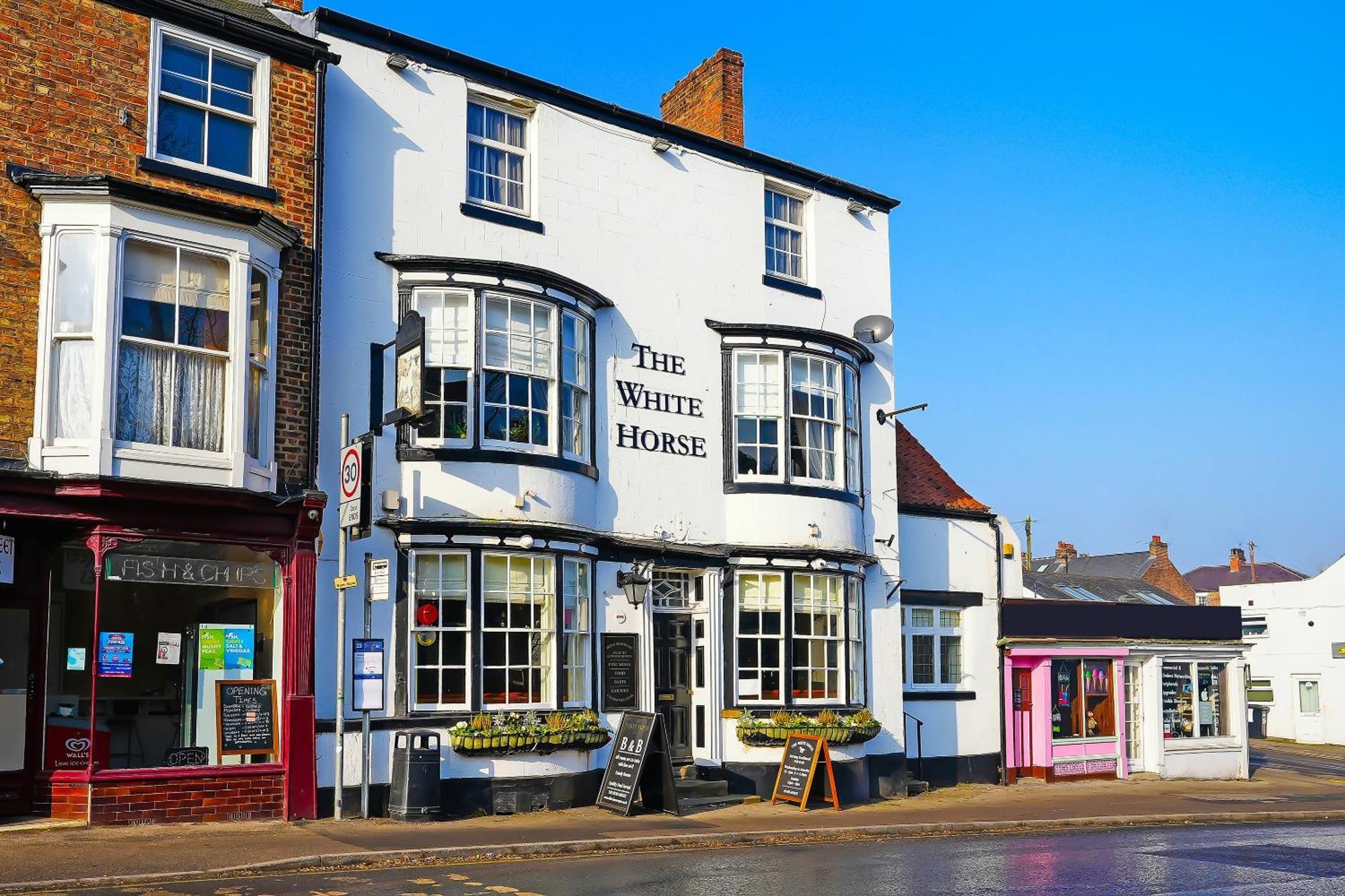 Hotel Oyo The White Horse, Ripon North Yorkshire Esterno foto